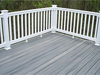 <b>White Washington Vinyl Railing with White Vinyl Balusters</b>